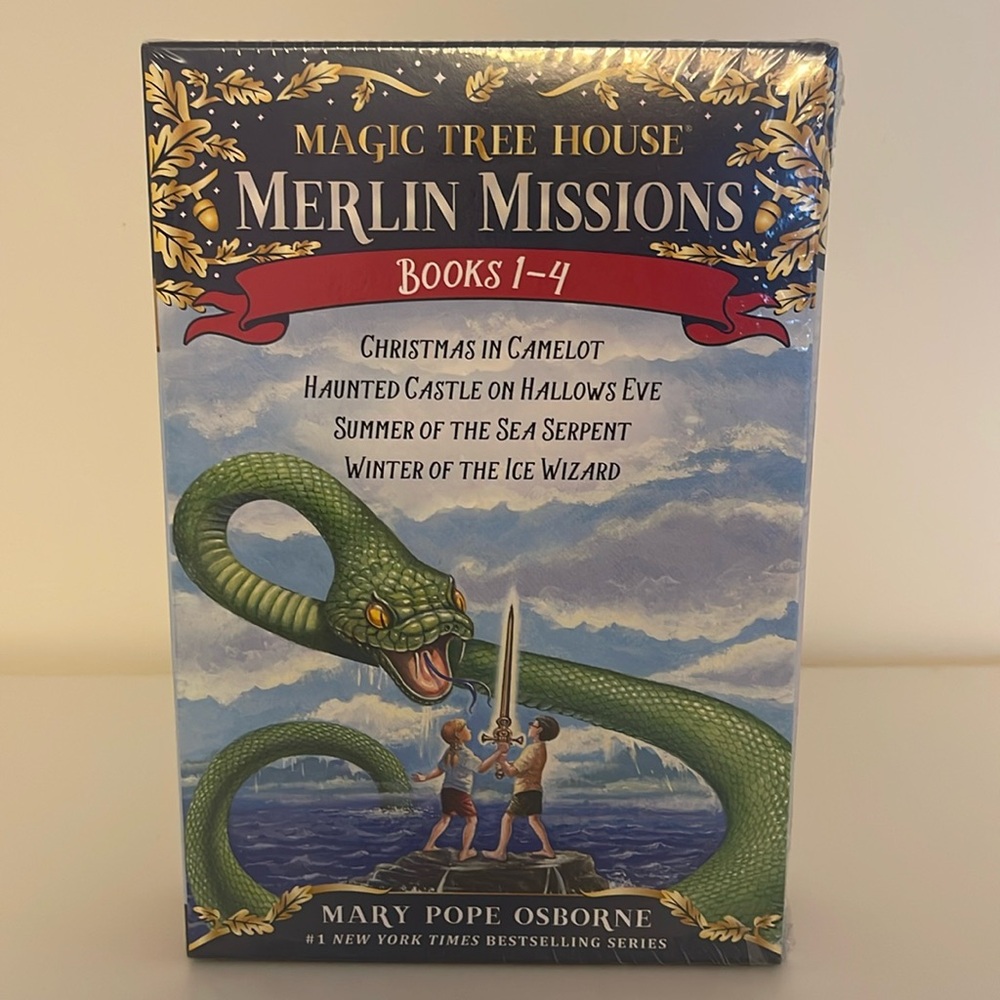 The Magic Treehouse Set of Books 1-4